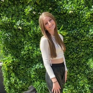 Meet your Posher, Danielle